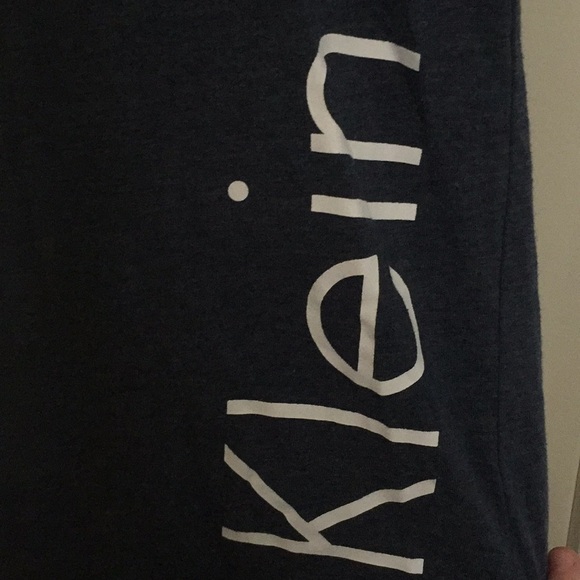 Calvin Klein Navy Blue Long Sleeve - Picture 6 of 6